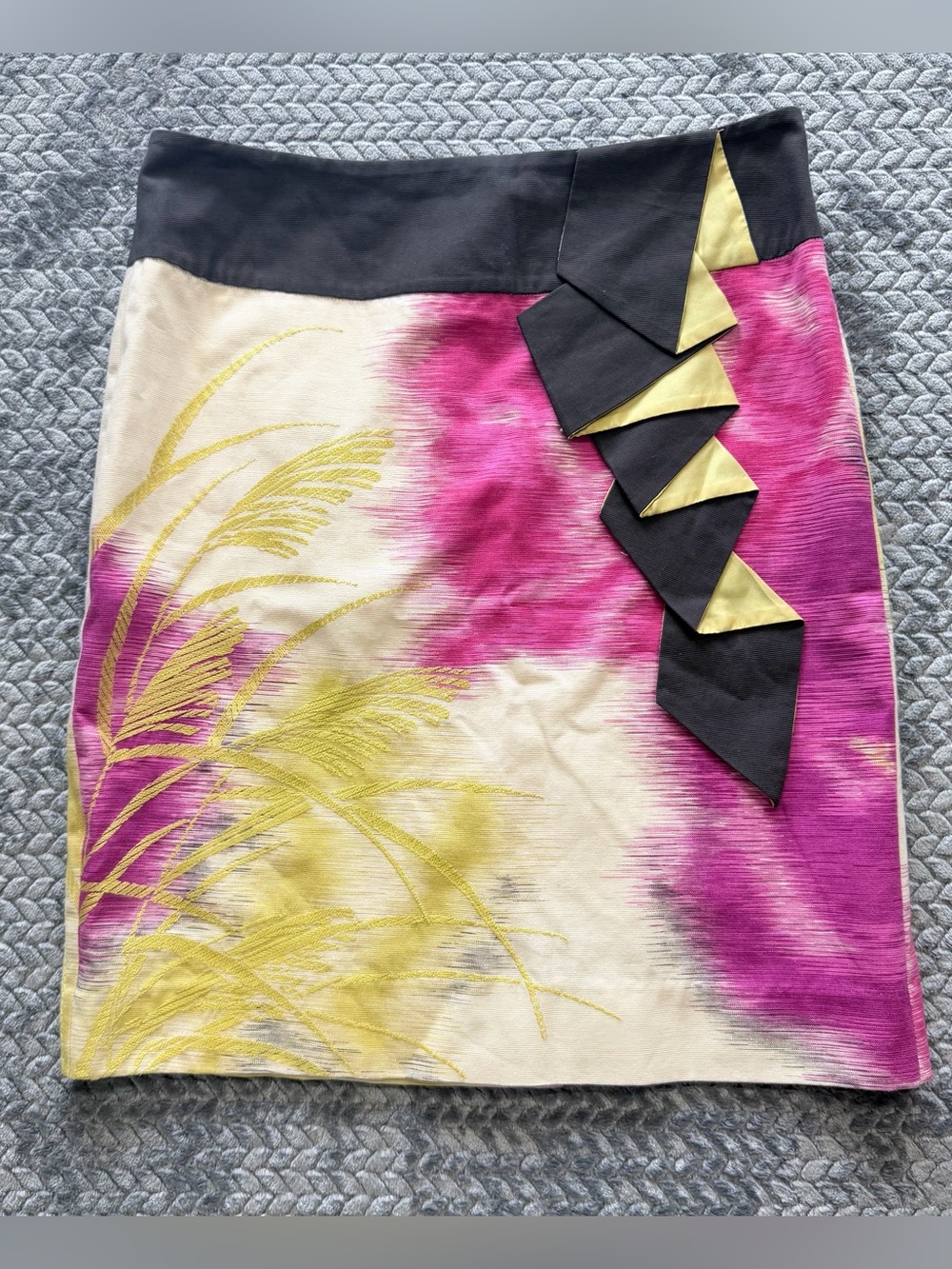 Floreat Anthropologie Ruffle Embroidered 100% Cotton Pencil Skirt Size 6
